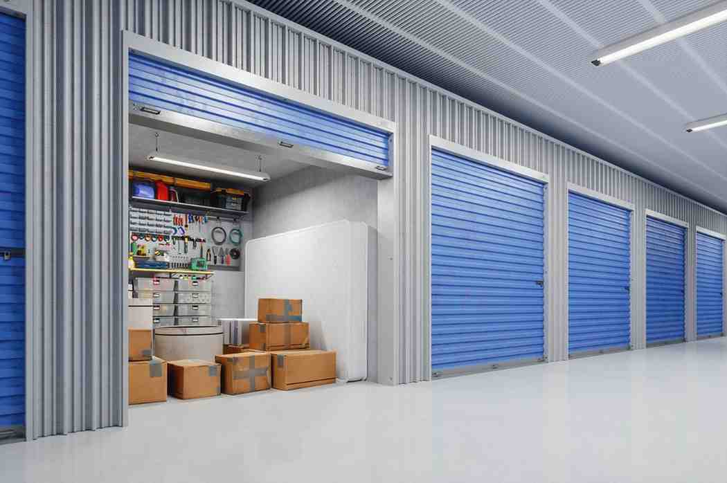 Removals Storage solution in London. We can store your possessions
